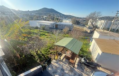 Gümüşlükte 5+1 250 m2 Eşyasız Kiralık Daire