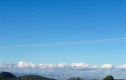 Gümüşlükte 5+1 250 m2 Eşyasız Kiralık Daire