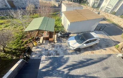 Gümüşlükte 5+1 250 m2 Eşyasız Kiralık Daire