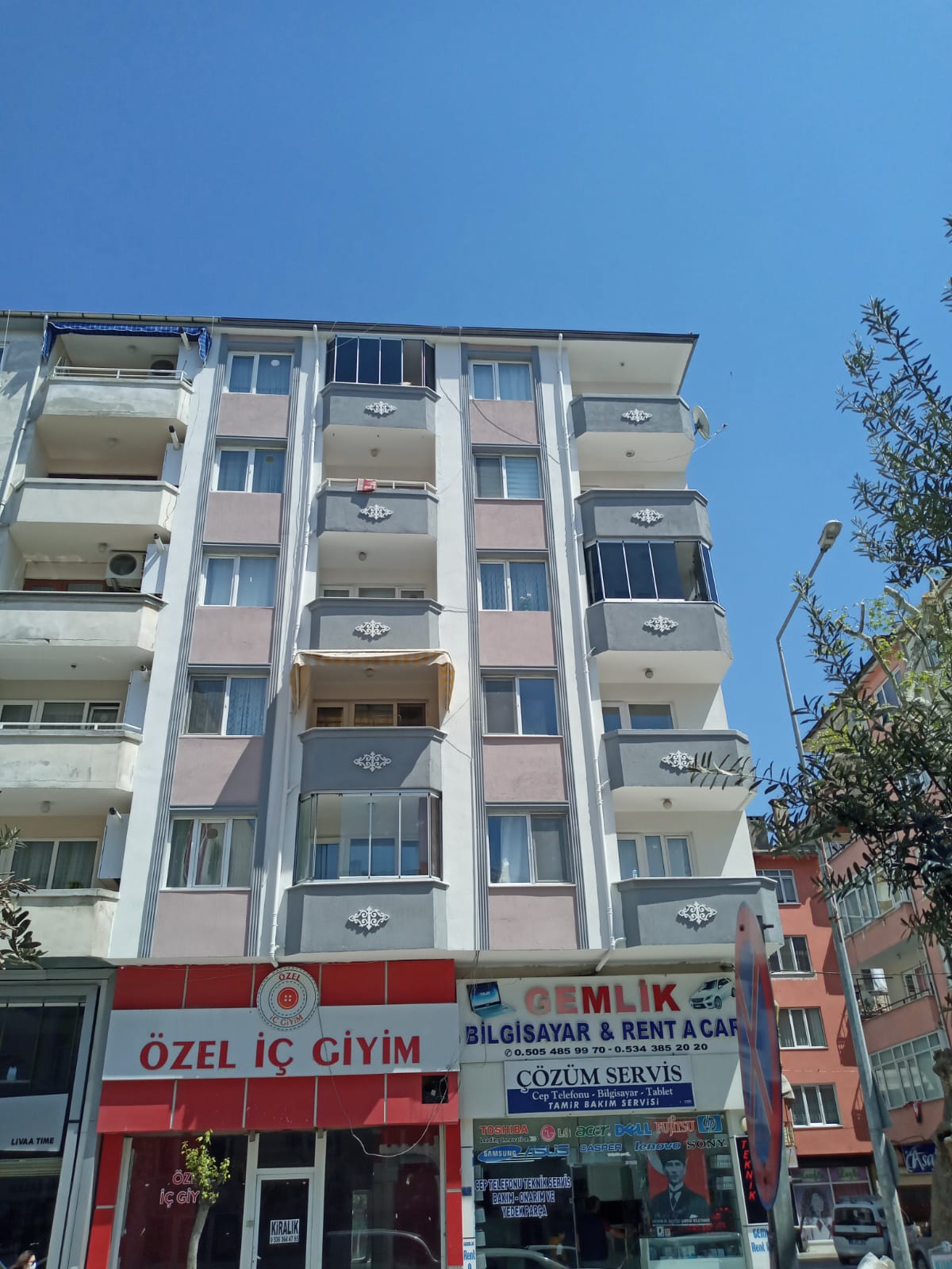 C21 Cius; Şehrin Merkezinde 2+1 Ara Kat Masrafsız Satılık