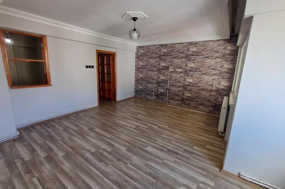 C21 Cius; Şehrin Merkezinde 2+1 Ara Kat Masrafsız Satılık