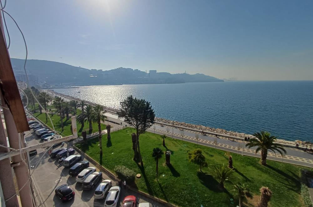 C21 Cius; Sahilde Muhteşem Manzaralı 3+1 ve Deniz Satılık Daire