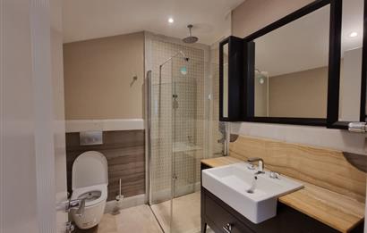 1263574833 ÜSKÜDAR ŞEHRİZAR KONAKLARI'NDA 6+1 LÜKS ÇATI DUBLEKSİ 