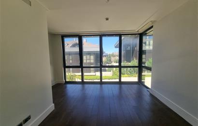 1263574833 ÜSKÜDAR ŞEHRİZAR KONAKLARI'NDA 6+1 LÜKS ÇATI DUBLEKSİ 