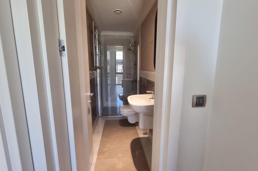 1263574833 ÜSKÜDAR ŞEHRİZAR KONAKLARI'NDA 6+1 LÜKS ÇATI DUBLEKSİ 