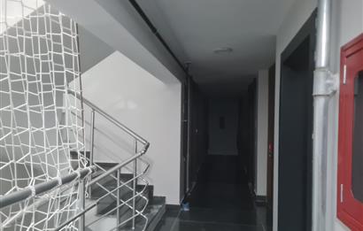 KUĞULU PARKA KOMŞU-MODERN 1+1 AÇIK/KAPALI OTOPARK-GÜVENLİKLİ