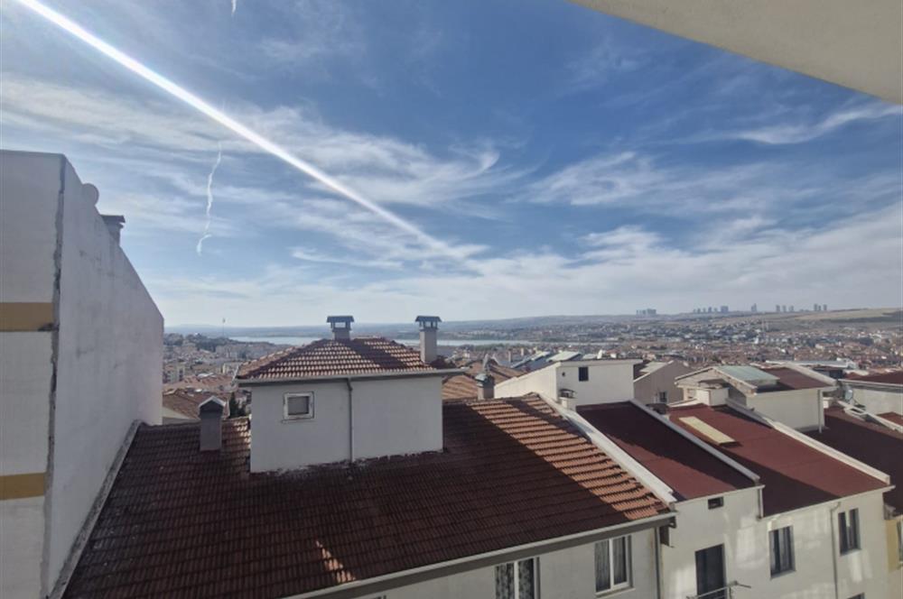 Segmenler Mahallesi’nde Eşsiz Göl Manzaralı Satılık Daire