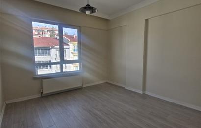 Segmenler Mahallesi’nde Eşsiz Göl Manzaralı Satılık Daire