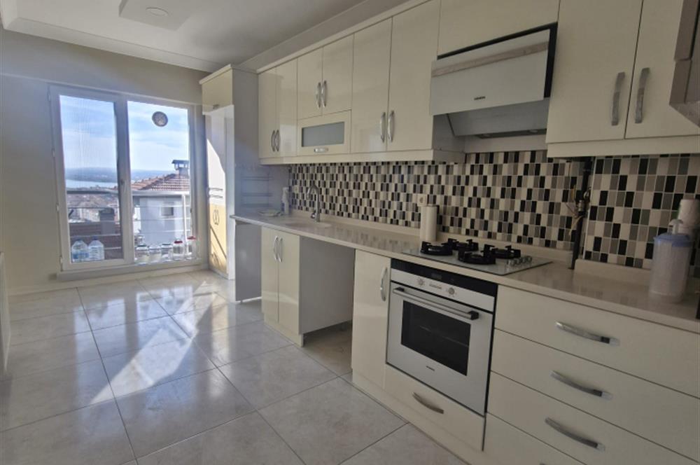 Segmenler Mahallesi’nde Eşsiz Göl Manzaralı Satılık Daire