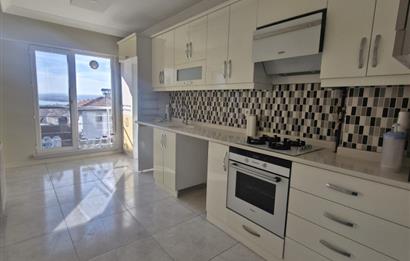 Segmenler Mahallesi’nde Eşsiz Göl Manzaralı Satılık Daire