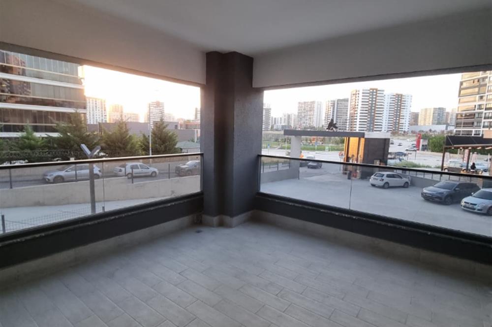 YENİ BATI LAVİVA ZİRVE SATILIK LÜX DAİRE 3+1