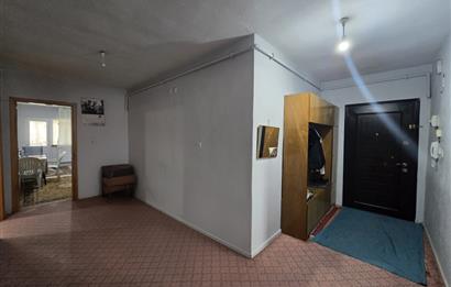 Fesleğen Mahallesi Emek Caddesi Üzerinde 190,00 m² 4+1 Daire...