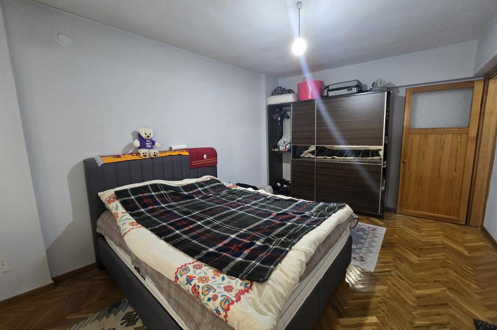 Fesleğen Mahallesi Emek Caddesi Üzerinde 190,00 m² 4+1 Daire...