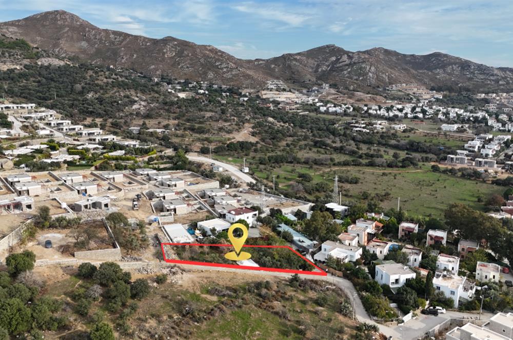 Gümüşlük Merkezde 1345 m2 Konut İmarlı Deniz Manzaralı Satılık Arsa