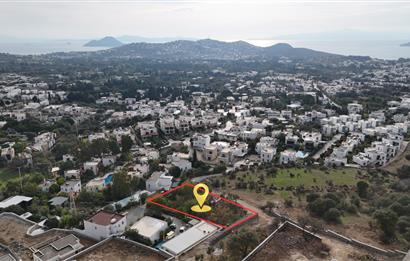 Gümüşlük Merkezde 1345 m2 Konut İmarlı Deniz Manzaralı Satılık Arsa