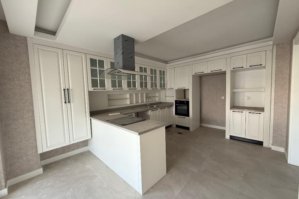 YENİ BATI LAVİVA ZİRVE SİTESİNDE ULTRA LÜKS 3+1 SATILIK DAİRE