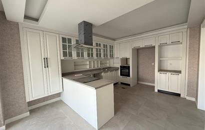 YENİ BATI LAVİVA ZİRVE SİTESİNDE ULTRA LÜKS 3+1 SATILIK DAİRE