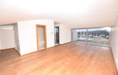 Parkone Sitesi'nde Doğa Manzaralı Satılık Çatı Dubleks