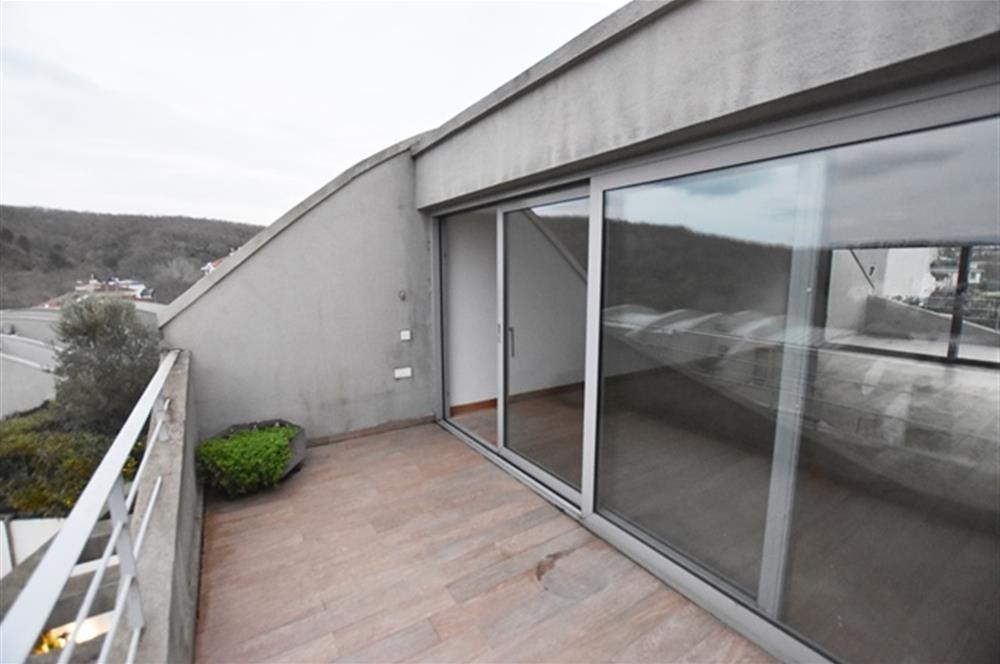 Parkone Sitesi'nde Doğa Manzaralı Satılık Çatı Dubleks