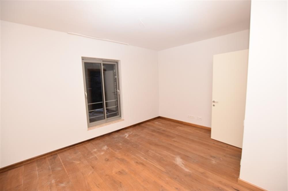 Parkone Sitesi'nde Doğa Manzaralı Satılık Çatı Dubleks