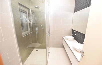 Parkone Sitesi'nde Doğa Manzaralı Satılık Çatı Dubleks