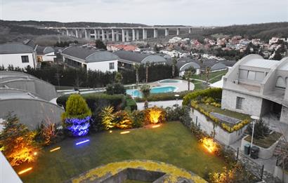 Parkone Sitesi'nde Doğa Manzaralı Satılık Çatı Dubleks