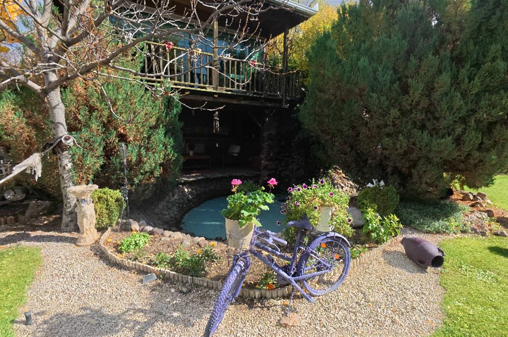 Ankara Elmadağda Havuzlu, Ağaç Evli, At Ahırlı Hobi Villası