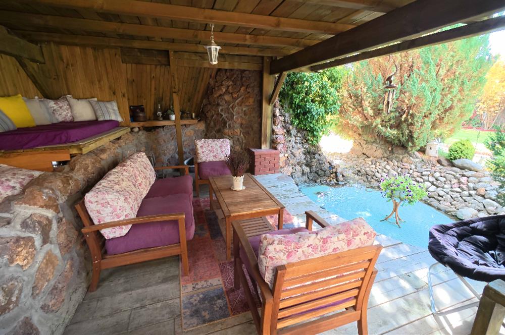 Ankara Elmadağda Havuzlu, Ağaç Evli, At Ahırlı Hobi Villası