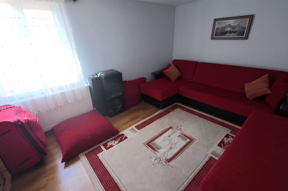 Ankara Elmadağda Havuzlu, Ağaç Evli, At Ahırlı Hobi Villası