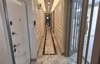 Çukurambar'da Tamamen Yenilenmiş, Sıfır Ayarında Lüks 3+1 Daire