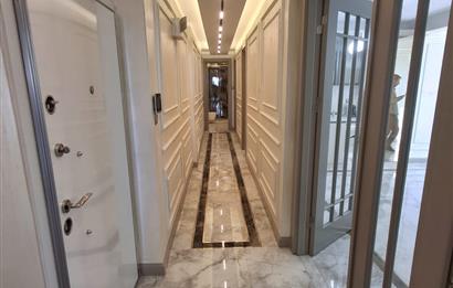 Çukurambar'da Tamamen Yenilenmiş, Sıfır Ayarında Lüks 3+1 Daire