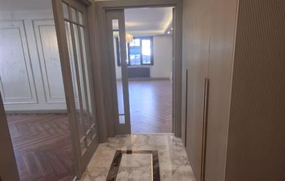 Çukurambar'da Tamamen Yenilenmiş, Sıfır Ayarında Lüks 3+1 Daire