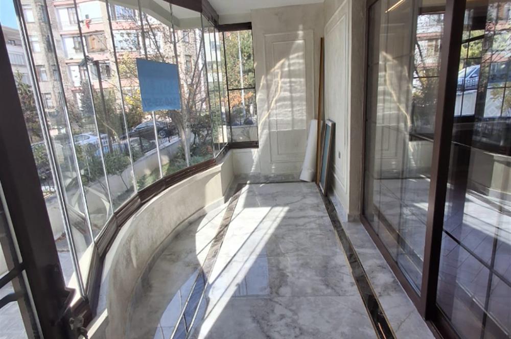 Çukurambar'da Tamamen Yenilenmiş, Sıfır Ayarında Lüks 3+1 Daire