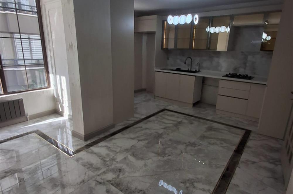 Çukurambar'da Tamamen Yenilenmiş, Sıfır Ayarında Lüks 3+1 Daire