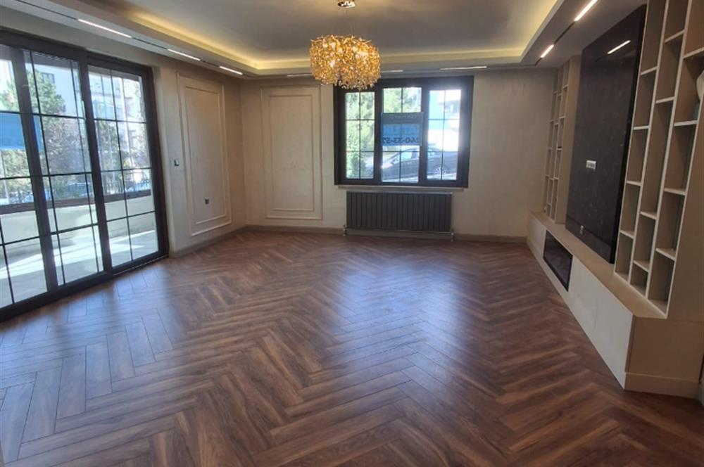 Çukurambar'da Tamamen Yenilenmiş, Sıfır Ayarında Lüks 3+1 Daire