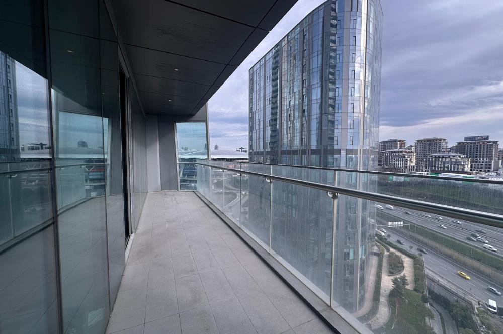 Skyland'da Özel Dekorasyonlu, Eşyalı 2+1 Satılık Daire