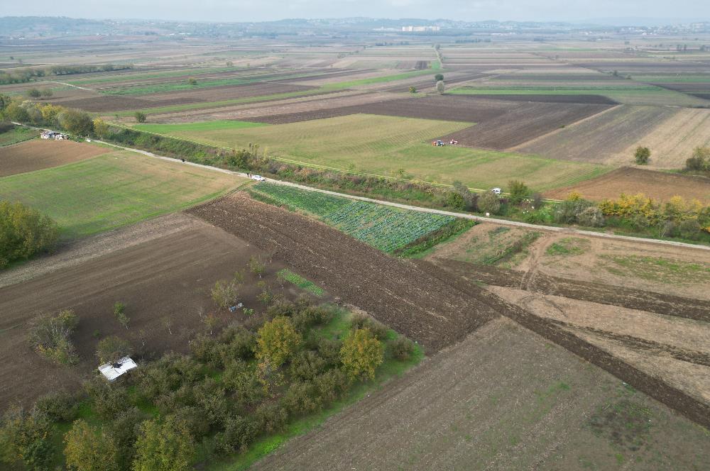 serdivan kazımpaşada merkeze yakın satılık tarla