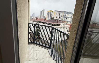 METROYA YÜRÜME MESAFESİNDE ÖZEL DİZAYNLI 2+1 FIRSAT DAİRE