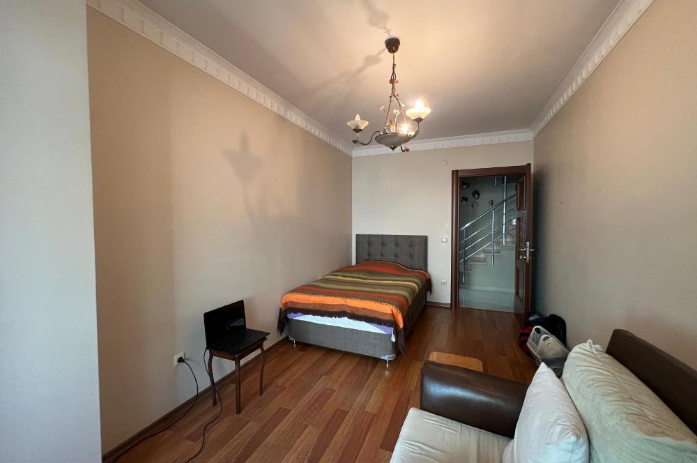 KÜÇÜKYALI MERKEZDE GERÇEK ANLAMDA EMSALSİZ BİR DUBLEKS