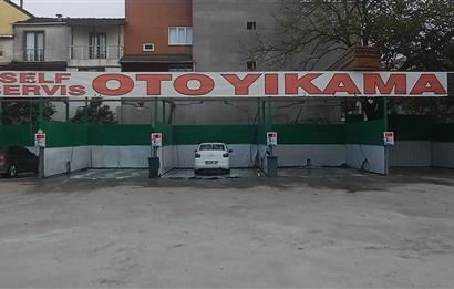 C21 Cius; Gemlik Çevre Yolda Kurulu İşleyen Oto Yıkama Servisi