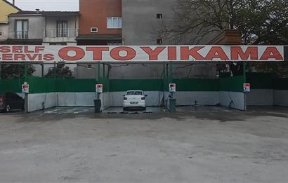 C21 Cius; Gemlik Çevre Yolda Kurulu İşleyen Oto Yıkama Servisi