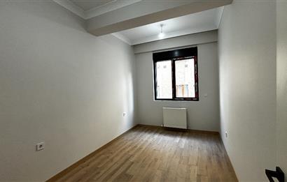 KOŞUYOLU ALTUNİZADE HATTINDA, PRESTİJLİ KONUMDA 3+1 SATILIK