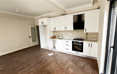 KOŞUYOLU ALTUNİZADE HATTINDA, PRESTİJLİ KONUMDA 3+1 SATILIK