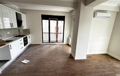 KOŞUYOLU ALTUNİZADE HATTINDA, PRESTİJLİ KONUMDA 3+1 SATILIK