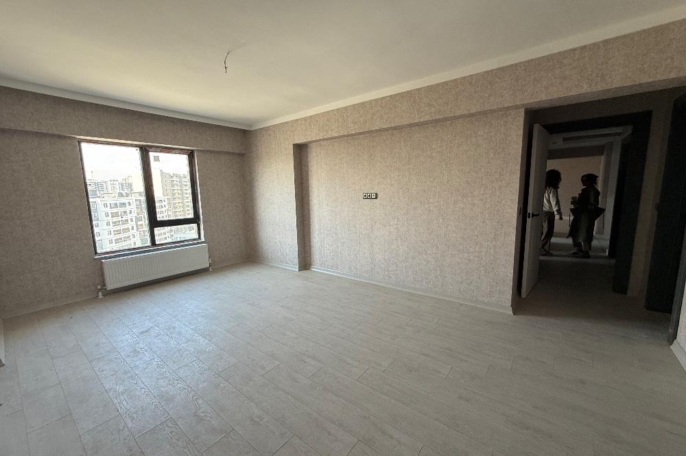 YENİ BATI LAVİVA ZİRVE SİTESİNDE ULTRA LÜKS SATILIK DAİRE