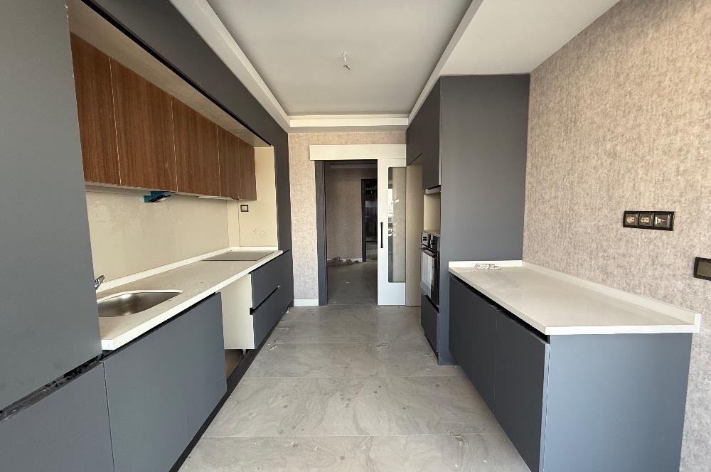 YENİ BATI LAVİVA ZİRVE SİTESİNDE ULTRA LÜKS SATILIK DAİRE