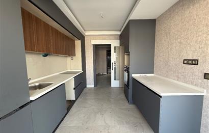 YENİ BATI LAVİVA ZİRVE SİTESİNDE ULTRA LÜKS SATILIK DAİRE