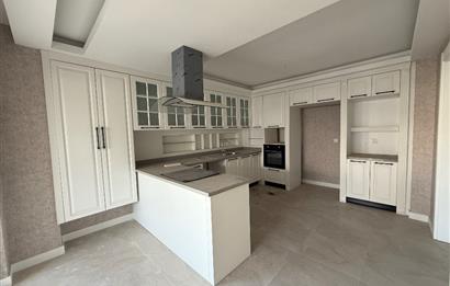 YENİ BATI LAVİVA ZİRVE SİTESİNDE ULTRA LÜKS 3+1 SATILIK DAİRE
