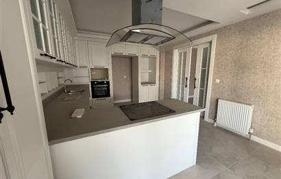 YENİ BATI LAVİVA ZİRVE SİTESİNDE ULTRA LÜKS 3+1 SATILIK DAİRE