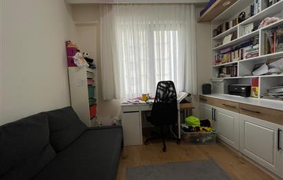C21 BAL'DAN BALTOK SİTESİNDE KULLANIŞLI 3+1 DAİRE